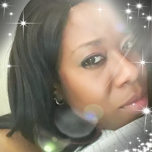 Meet your Posher, Demika